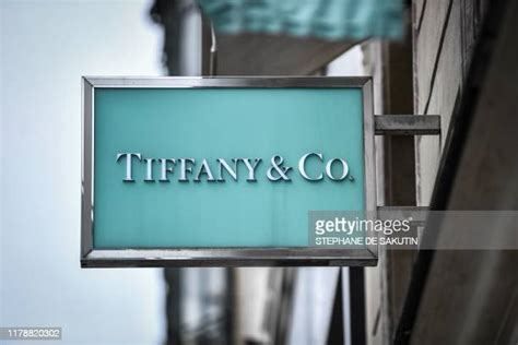 Tiffany And Co Logo Photos And Premium High Res Pictures Getty Images