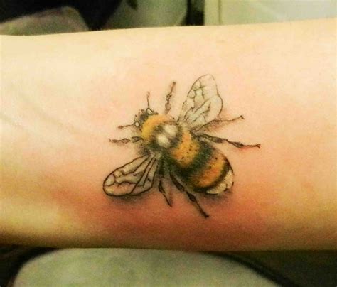 Bumble Bee Tattoo White Tailed Bee Tattoo Realistic Tattoo Nature