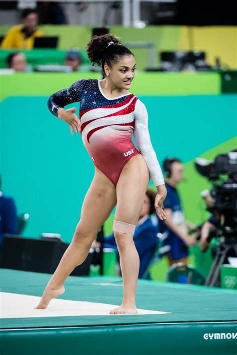 Laurie Hernandez Rio 2016 Final Equipos Gymnastics Photos Gymnastics Poses Olympic