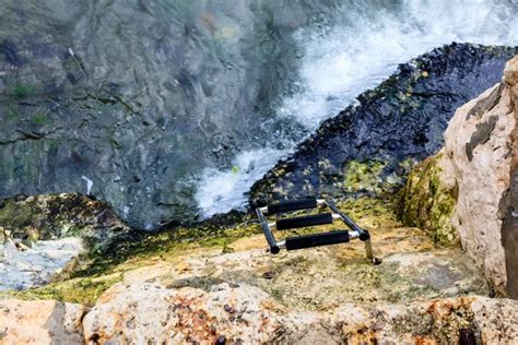 Water Stairs On The Rocky Beach In Rovinj Croatia — Stock Photo