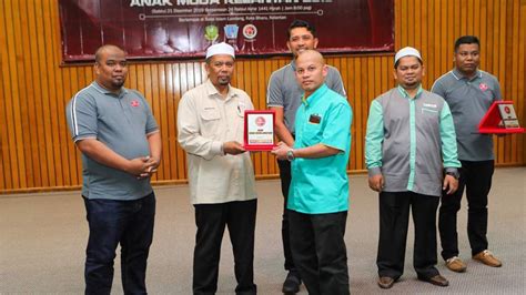 Perubahan uud 1945 melahirkan sebuah lembaga baru dalam struktur ketatanegaraan namun, kewenangan pengawasan menjadi sangat terbatas karena hasil pengawasan itu hanya. Kongres Anak Muda Kelantan teroka masa depan