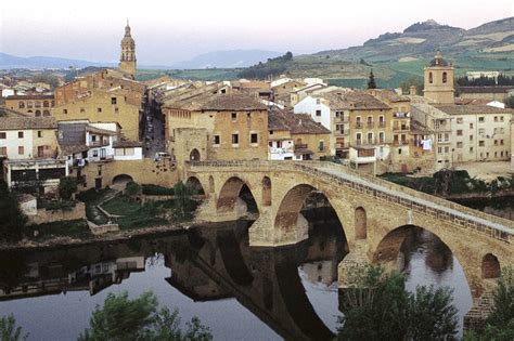 Puente Románico Del Puente De La Reina Albergues Con Encanto