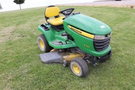 John Deere X300 Lawn Mower 580 Hrs Shackelton Auctions Inc