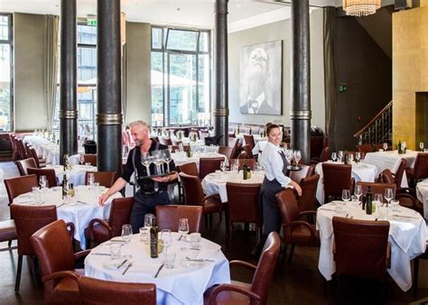 Einfach reinbeißen und lust auf mehr bekommen. DIE BANK - Hamburg | Bookatable | Restaurant hamburg ...