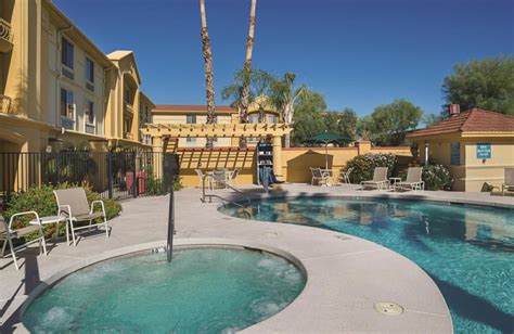La Quinta Inn And Suites Phoenix Scottsdale Scottsdale Az Resort