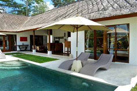 Jalan batu belig 559 seminyak, seminyak, kuta, bali, indonesia, 80361. Villa Candi Kecil Tiga | All Bali Villas