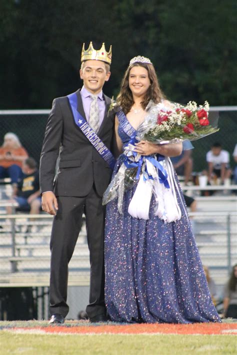 Jimenez And Cross Named Homecoming King And Queen Quitman Isd