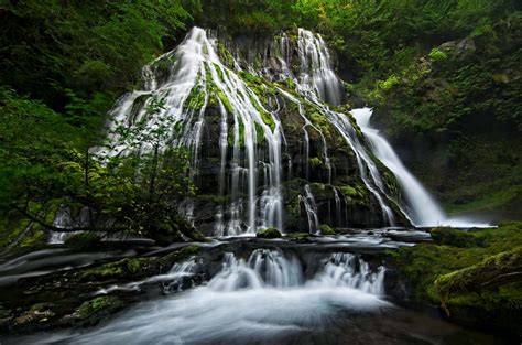 The Cascades Of Panther Creek Falls Washington Travel Washington