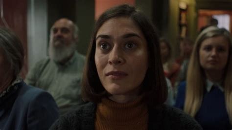Lizzy Caplan On That Shocking Castle Rock Finale And Finding Annies