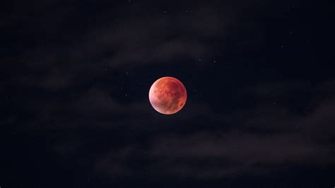 2048x1152 Blood Moon 2048x1152 Resolution Hd 4k Wallpapers Images