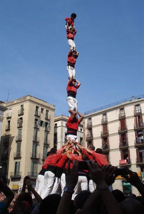 Els Castellers Menschentürme Eine Katalanische Tradition Barcelona