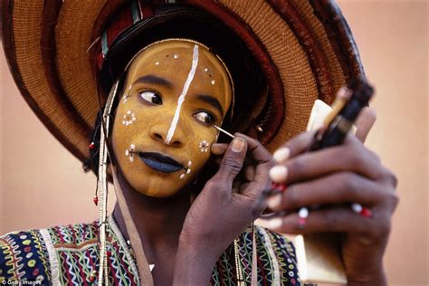 The Wodaabe Wife Stealing Festival Where Men Dress Up To Take Each Others Women Daily Mail Online