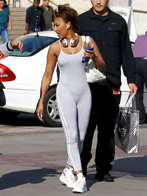 Celebs Are Just Like You They Get Camel Toe Too Thrill