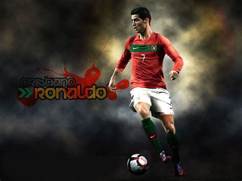 Cristiano Ronaldo Futbolista 2012 Jugando Futbol Fondo De Pantalla
