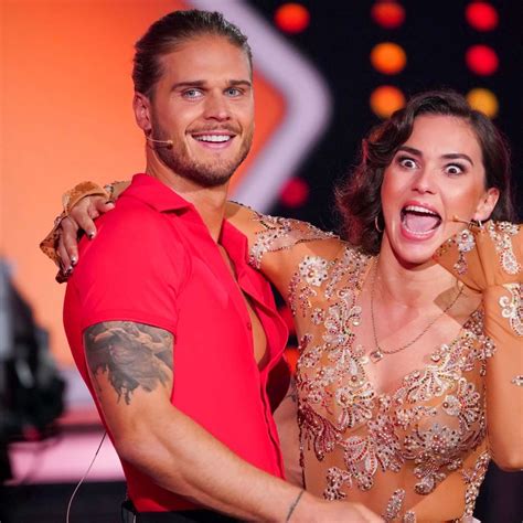 Mar 05, 2021 · bei dieser salsa wird es heiß: Rurik Gislason Tanzpartnerin / Let S Dance Neue ...