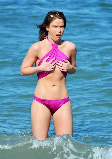 Vicky Pattison Shows Off Her Big Boobs And Hard Pokies In Tiny Pink Monokini At Porn Pictures
