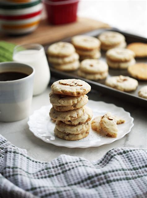 Soft almond flour peanut butter cookiesmamagourmand. Six-Ingredient Crunchy Almond Cookies | Recipe | Almond cookies, How sweet eats, Cookie recipes