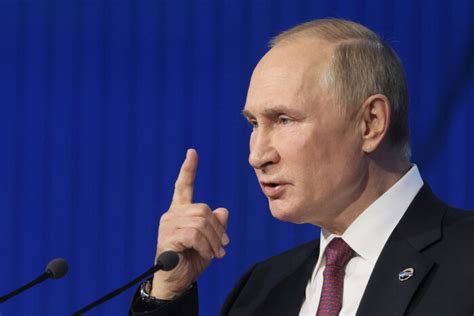 Putin Leverede Nye Bredsider Mod Vesten Fortalte Om En Ny