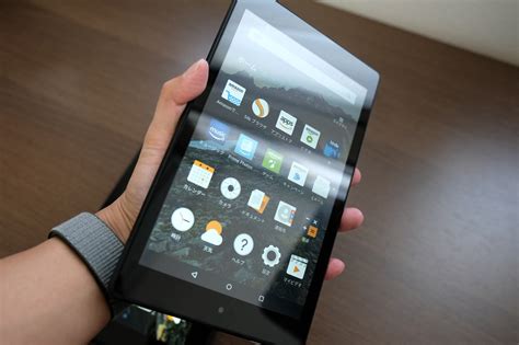 新発表の「fire hd 8」では、本体デザインを刷新。 なお、無印の「fire hd 8」は、子ども用の保護カバーや、2年間の破損保証、数千ものキッズ向けコンテンツを1年間使い放題で楽しめる「amazon freetime unlimited」がセットにな. Fire HD 10とFire HD 8、どっちが買い？画面の大きさやスペック ...