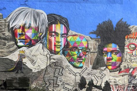 Перевод слова artist, американское и британское произношение, транскрипция, словосочетания, однокоренные слова, примеры использования. Famous Contemporary Artists Mural Photograph by Dave Mills