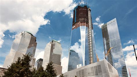 One World Trade Center Becomes The Tallest Building In New