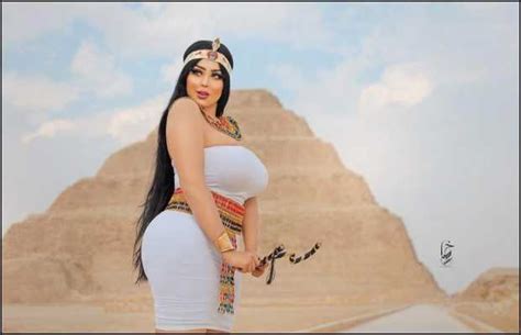 Model And Photographer Arrested In Egypt For Steamy Photo Shoot At The Ancient Pyramid Oyeyeah