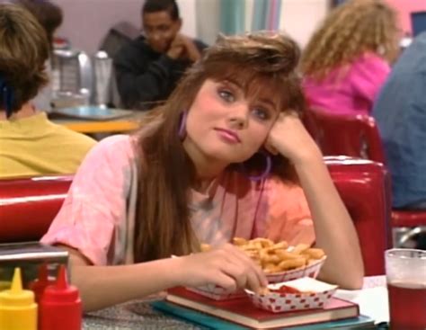 Kelly Kapowski Unforgettable Goddess Of The 90 S TV Series Saved By