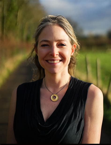 Sign up for history's forged in fire email updates! Alice Roberts - Wikipedia