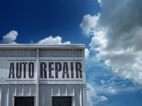5 Auto Repair Sign Ideas Guaranteed To Bring In New Business