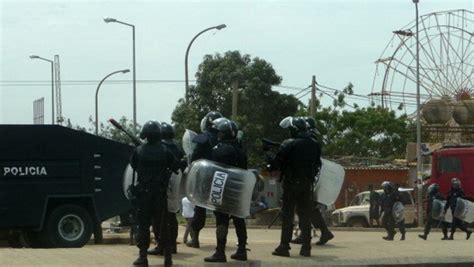 Polícia De Luanda Trava Protesto Contra Tomada De Posse De Presidente Da Cne Mundo Correio