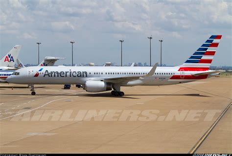 Boeing 757 223 American Airlines Aviation Photo 2497319