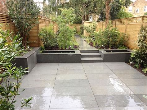 To help you design a modern backyard fence that looks let's take a look at some privacy fence ideas for your backyard that not only provide function, but. Garden Design Ideas by DfM Landscape Designers