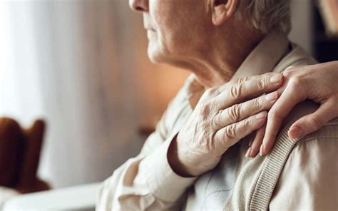 How Does Alzheimer Affect A Senior Citizens Daily Life Hampton Manor Of Clinton Township Mi