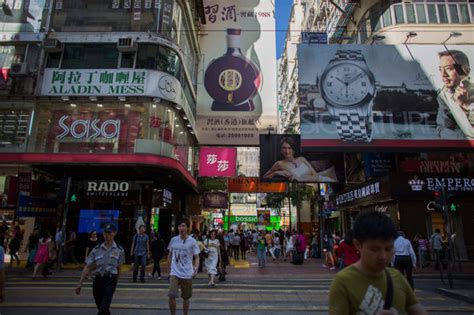 hong kong rents soar squeezing out small shops the new york times