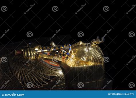 Middle Coffin From The Burial Chamber Of Tutankhamun S Tomb Editorial