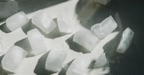 Addiction To Chewing Ice May Be Sign Of Pica Pagophagia