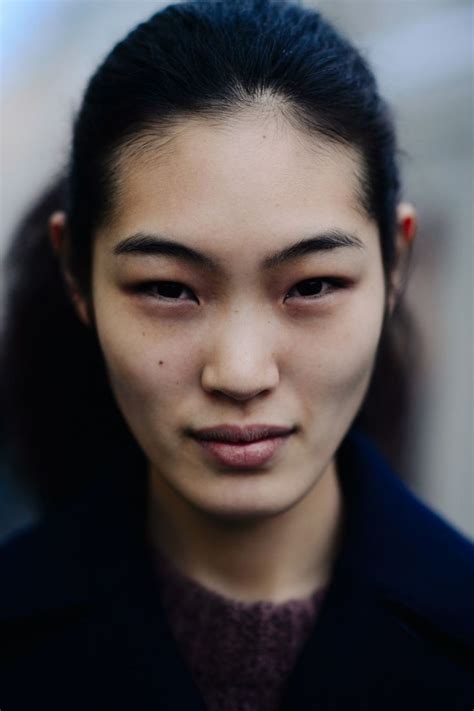 Le 21ème Chiharu Okunugi Paris Human Faces рисование людей