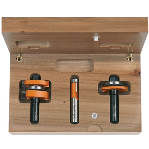 Aimed at woodwork enthusiasts who want to fast track their skills into a full time career or those who would like to become skilled for the sheer enjoyment of it. 3 piece tongue and groove cabinet making set | woodworking ...