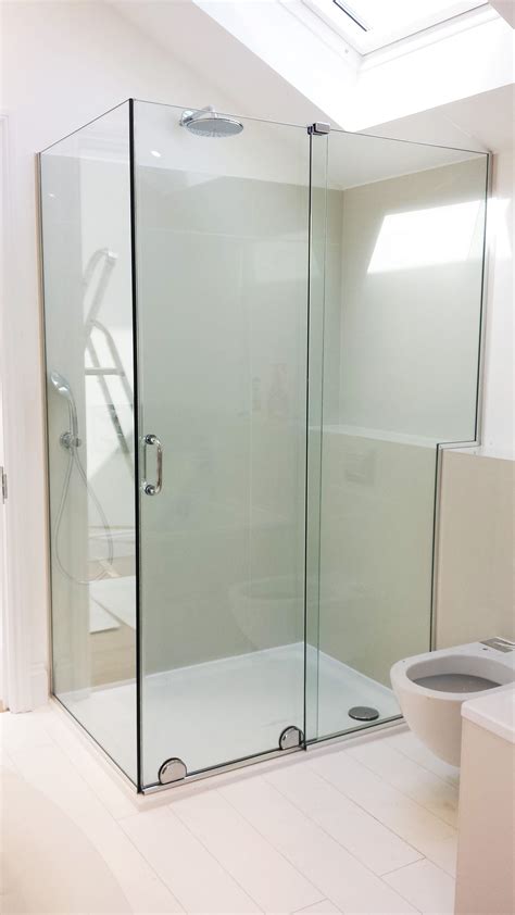 Bespoke Shower Enclosure2 Glass Outlet