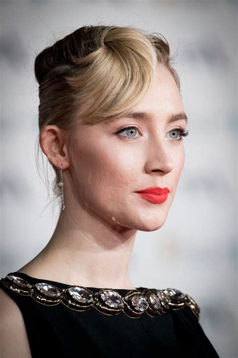 Pin By Alaska On Saoirse Ronan Hollywood Fashion British Academy