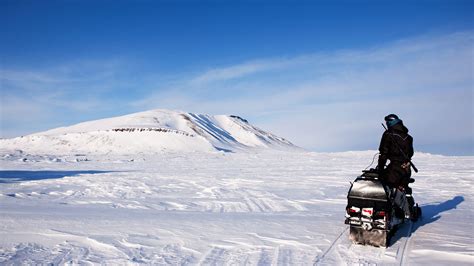 4 Day Partially Guided Best Of Svalbard Winter Express Nordic Visitor