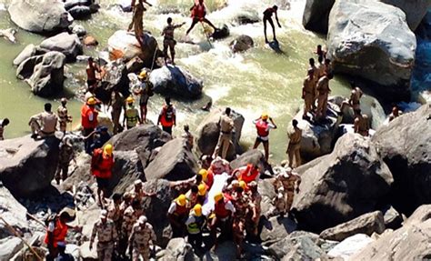 Himachal Tragedy More Personnel To Join Search For Missing Bodies