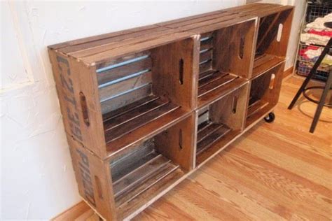 12 Ways To Reuse Shipping Crates And Pallets Crate Shelves Diy