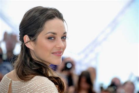 Marion Cotillard What You Need To Know About Allied Actress Ok Magazine