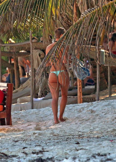 Rachel Cook In Bikini At A Beach In Tulum Hawtcelebs