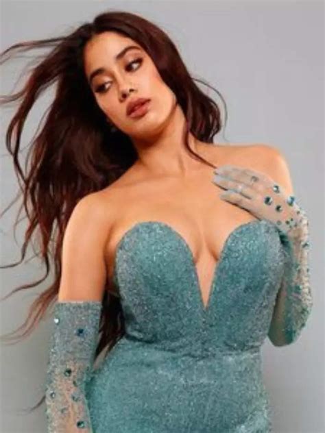Janhvi Kapoors Boldest Body Hugging Gown Looks Zoom Tv