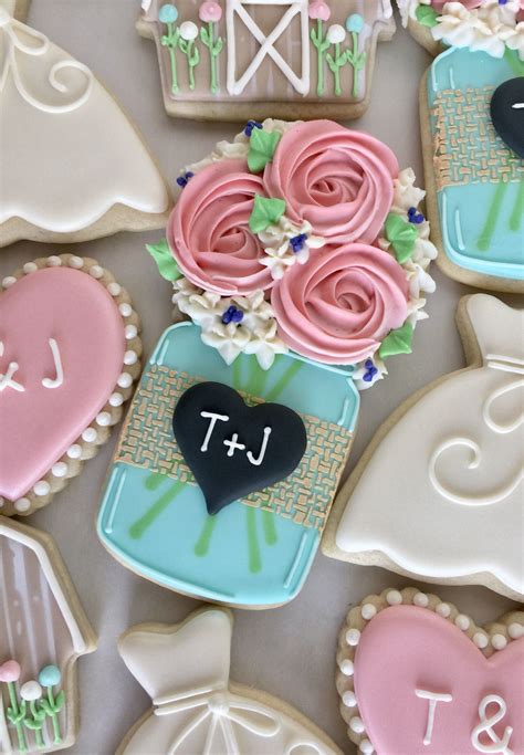 Check spelling or type a new query. Mason jar with flowers cookies | Wedding cookies decorated ...