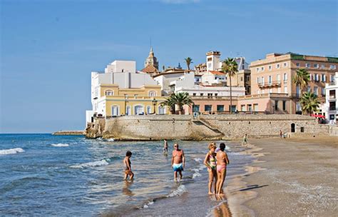 sitges travel guide totochie
