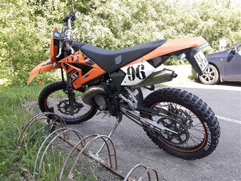 The motorcycle cpi sx 50 of 2012 was manufactured by the company cpi and corresponds to the series of cpi sx 50 that includes motorcycles of different displacements. CPI SX CPI SX 50 PRO 50 cm³ 2013 - Lahti - Mopo - Nettimoto