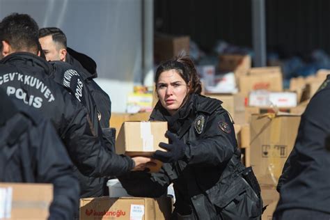 225 Gönüllü Polis Gidecek İzmirden Afet Bölgesine Gönül Köprüsü
